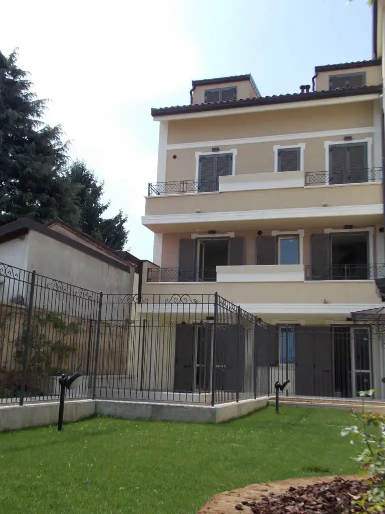 Appartamenti-in-classe-A-in-vendita-a-Vimercate-Monza-Brianza-Lombardia-18