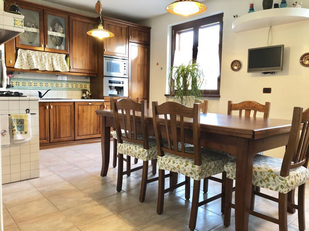 Appartamento-4-locali-giardino-in-vendita-Busnago-11