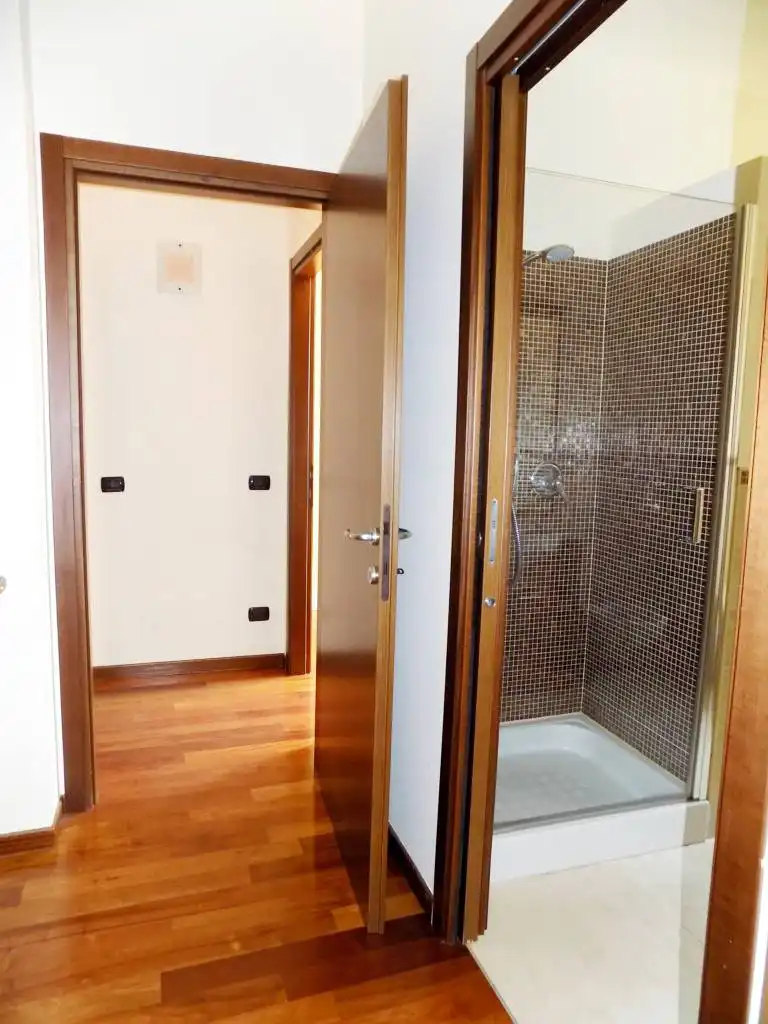 Case-in-vendita-con-giardino-a-Bernareggio-21