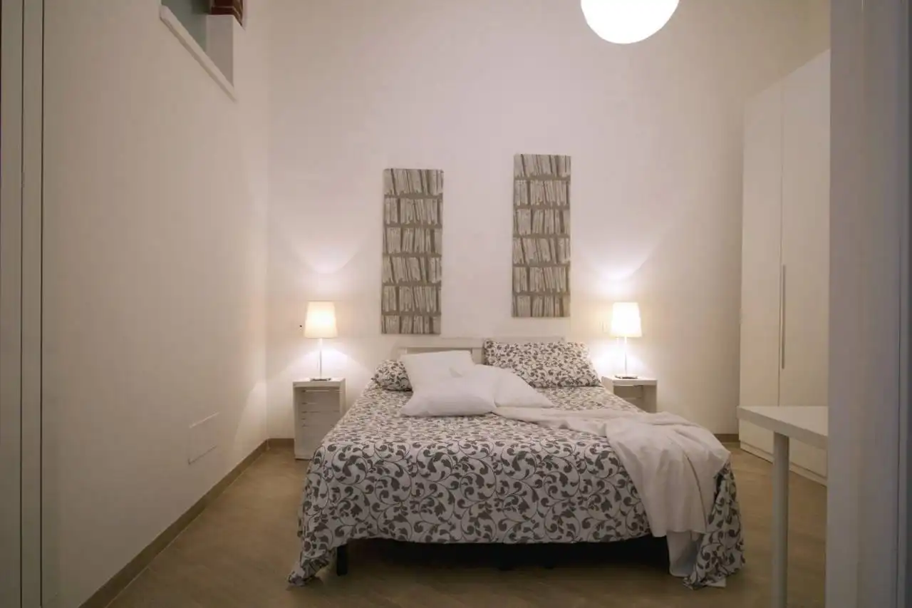 Una-casa-di-design-in-una-corte-a-Milano-9