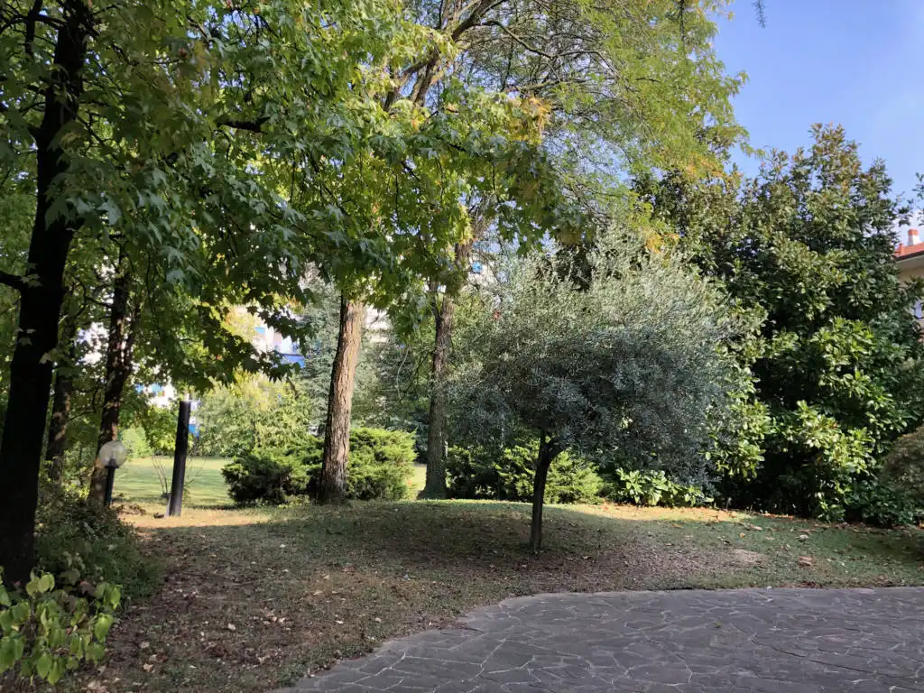 Villa-con-due-appartamenti-in-vendita-a-Cornate-d-Adda-20