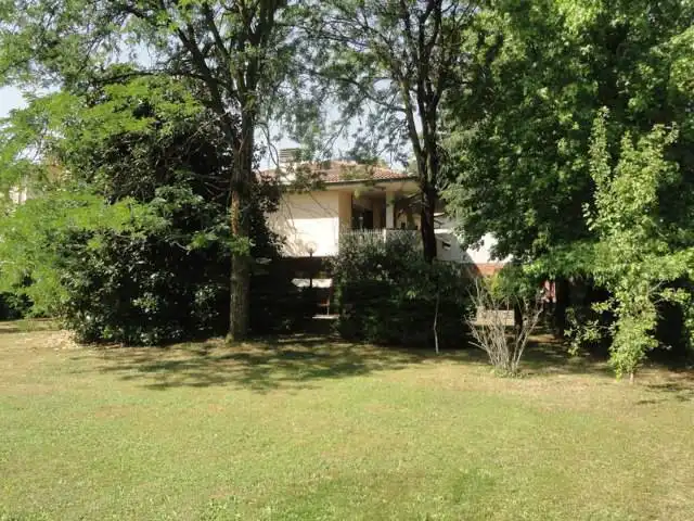 Villa-con-due-appartamenti-in-vendita-a-Cornate-d-Adda-5