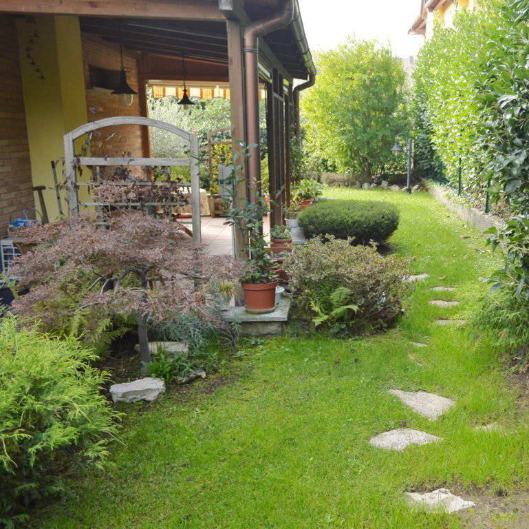 Villa-con-giardino-in-vendita-a-Busnago-9