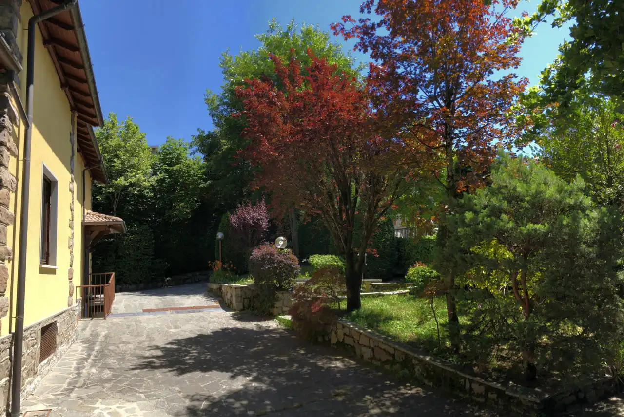 Villa-in-vendita-a-Barzio-21