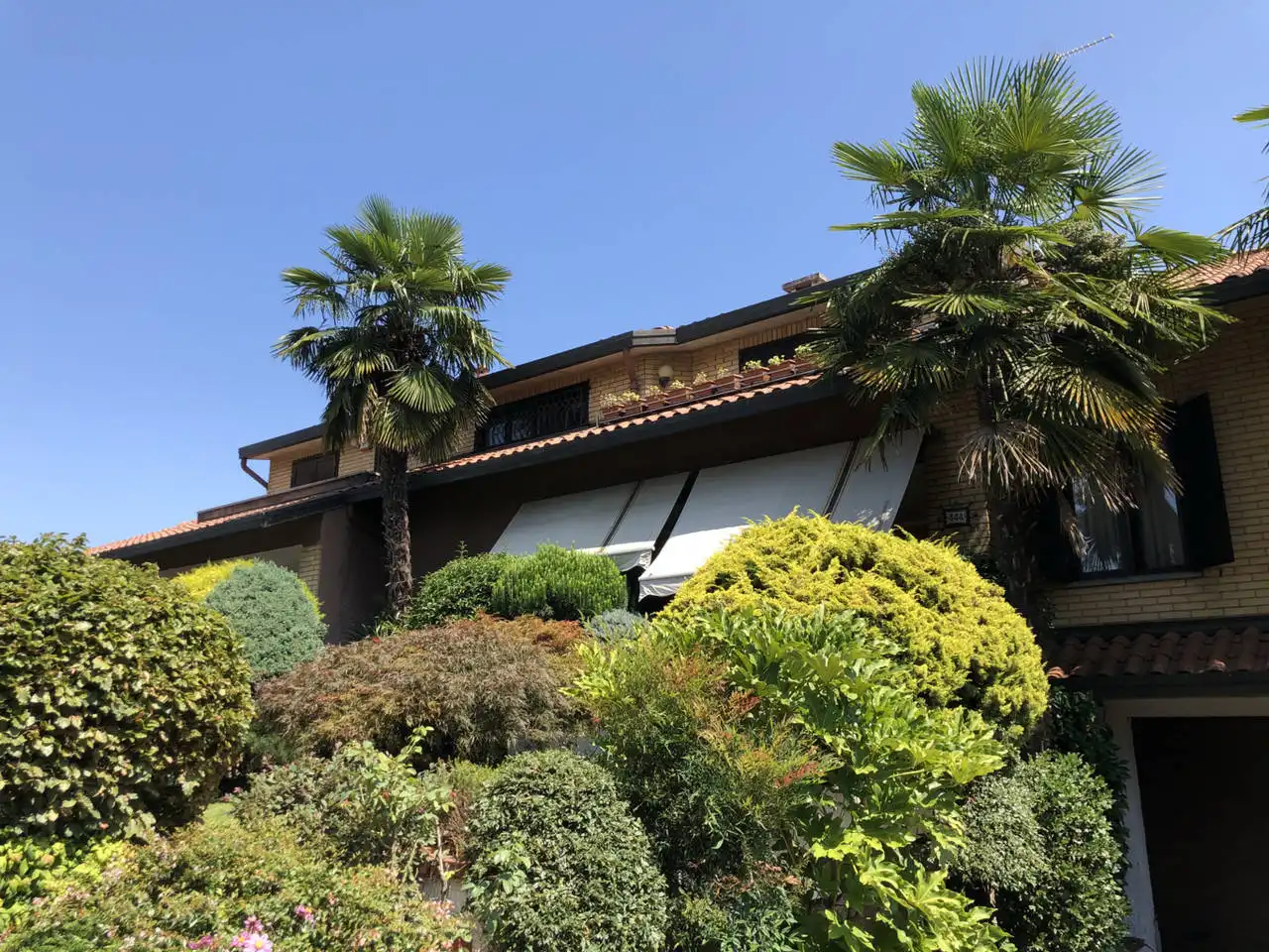 Villa-in-vendita-a-Caronno-Pertusella-37