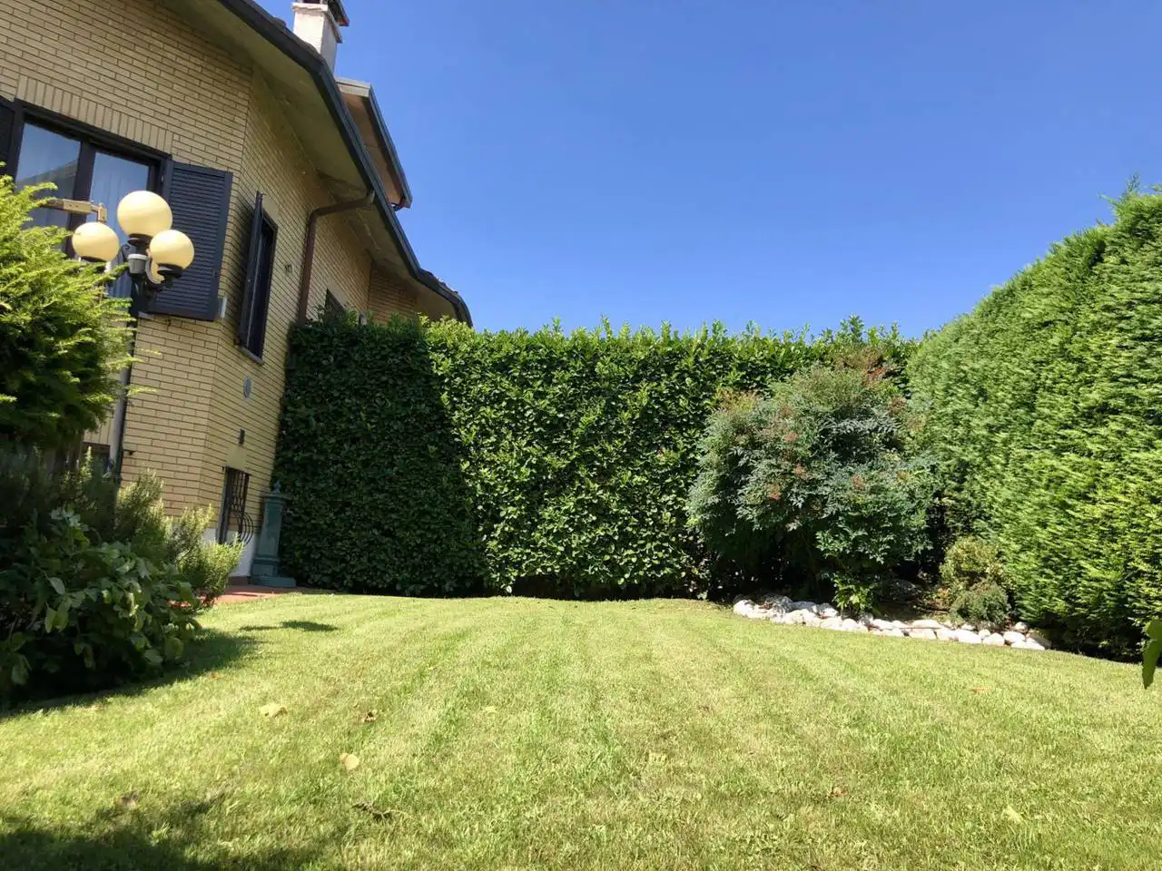 Villa-in-vendita-a-Caronno-Pertusella-4