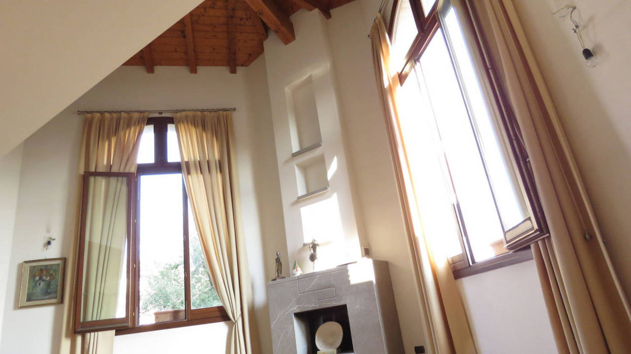 Villa-singola-in-vendita-a-Bernareggio-in-Brianza-1