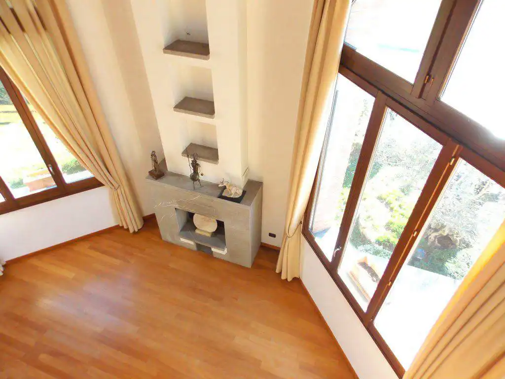 Villa-singola-in-vendita-a-Bernareggio-in-Brianza-15