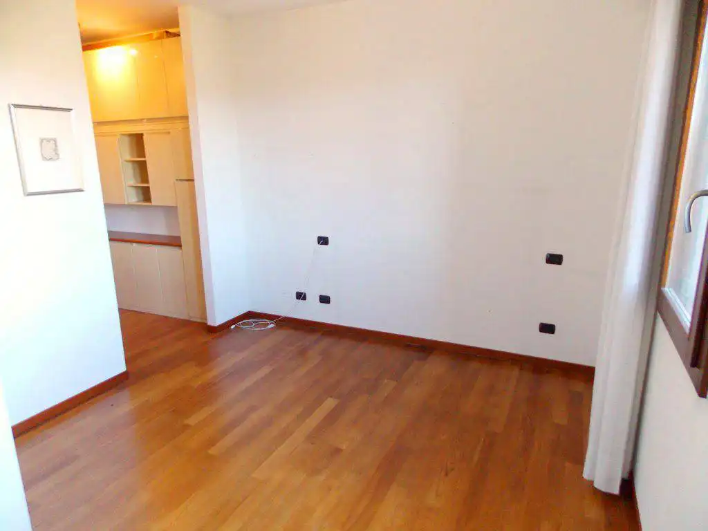 Villa-singola-in-vendita-a-Bernareggio-in-Brianza-25