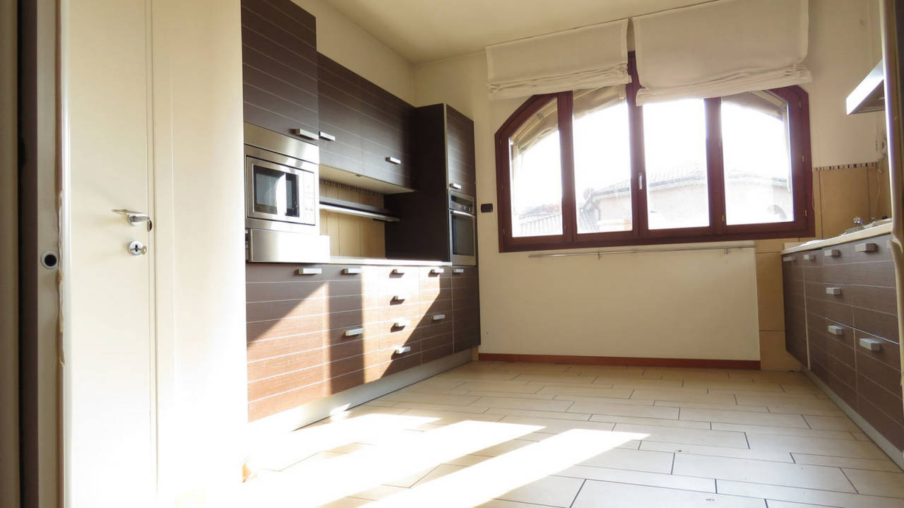 Villa-singola-in-vendita-a-Bernareggio-in-Brianza-6