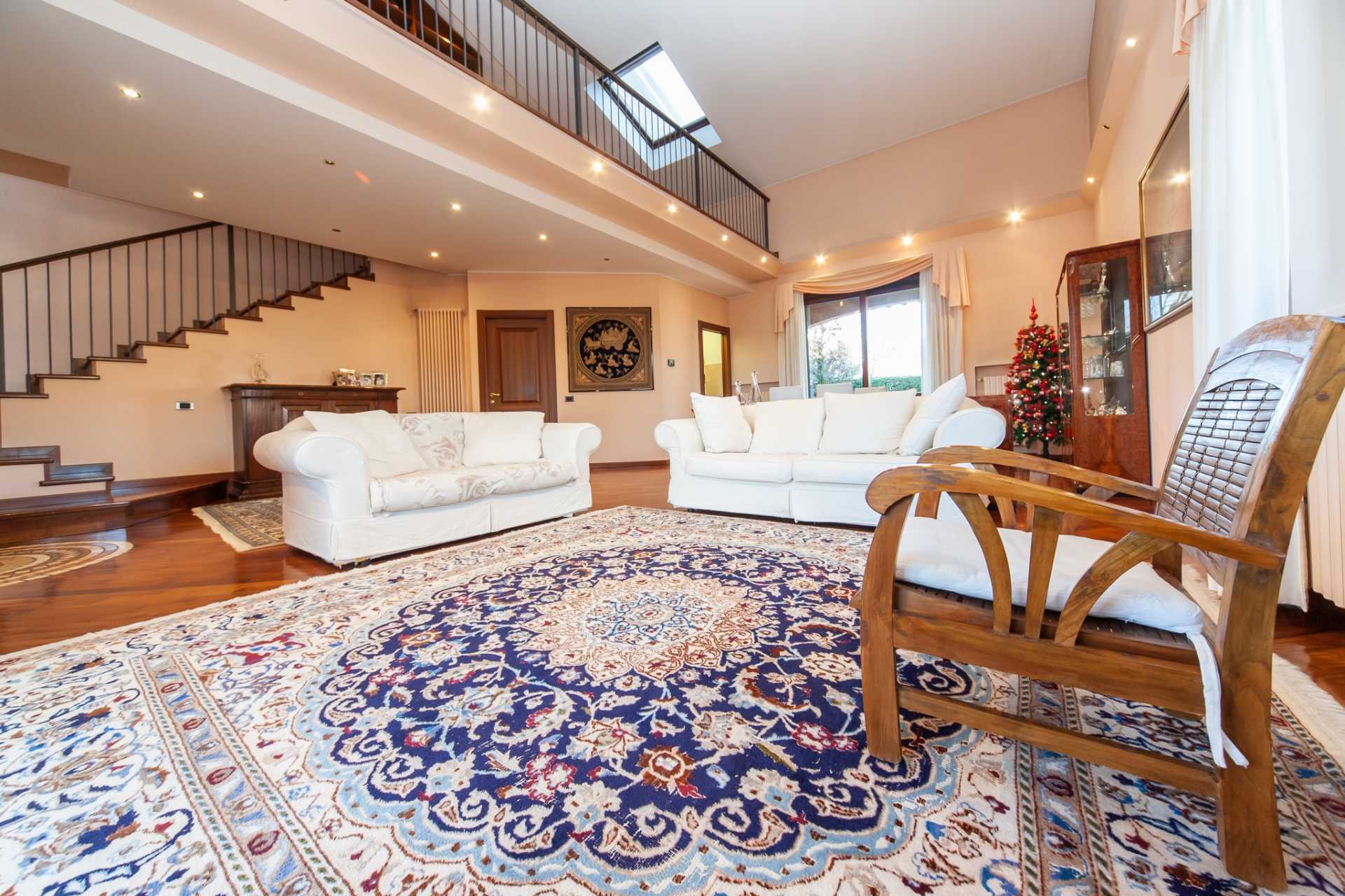 Villa-singola-in-vendita-a-Bernareggio (10)