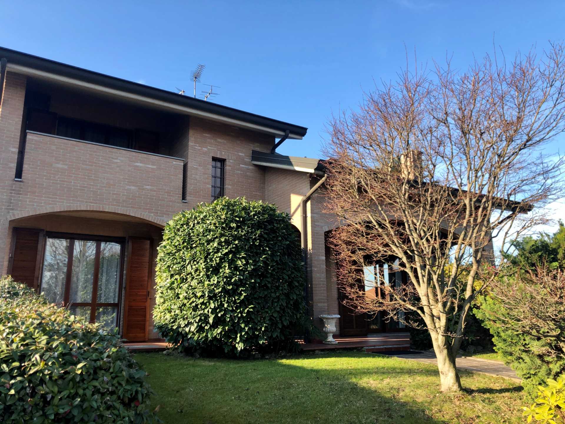 Villa-singola-in-vendita-a-Bernareggio (2)