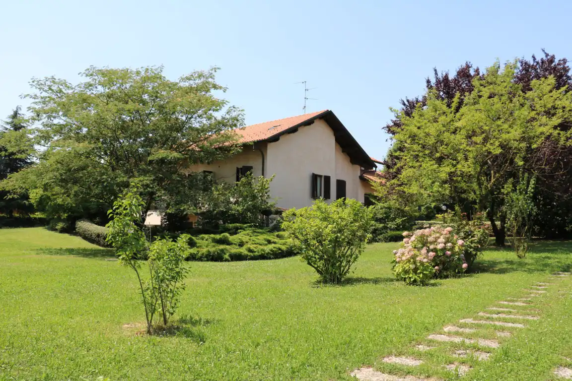 Busnago-villa-in-vendita (6)