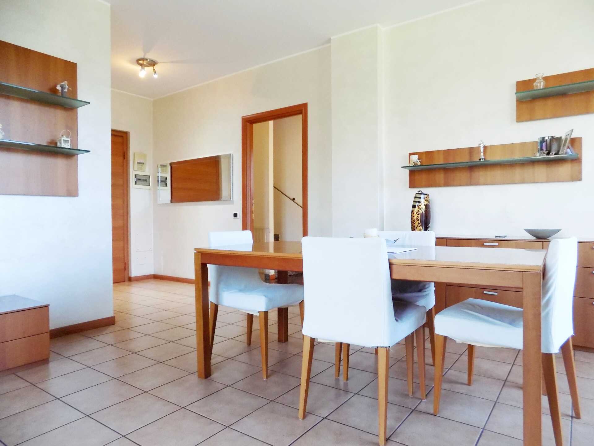 Busnago-vendita-villa-singola (23)