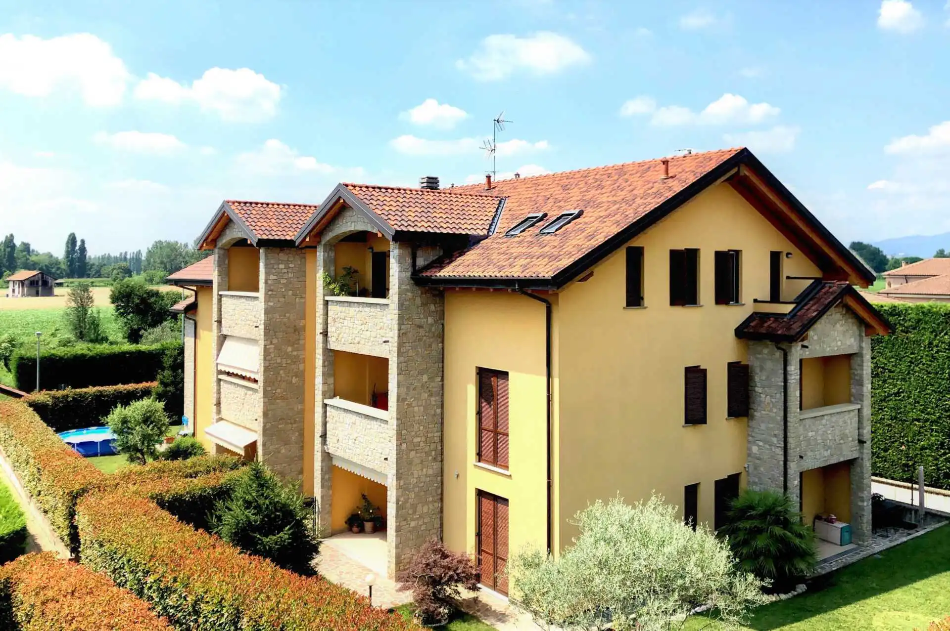 Bernareggio-case-in-vendita-bilocale-moderno-ultimo-piano (15)