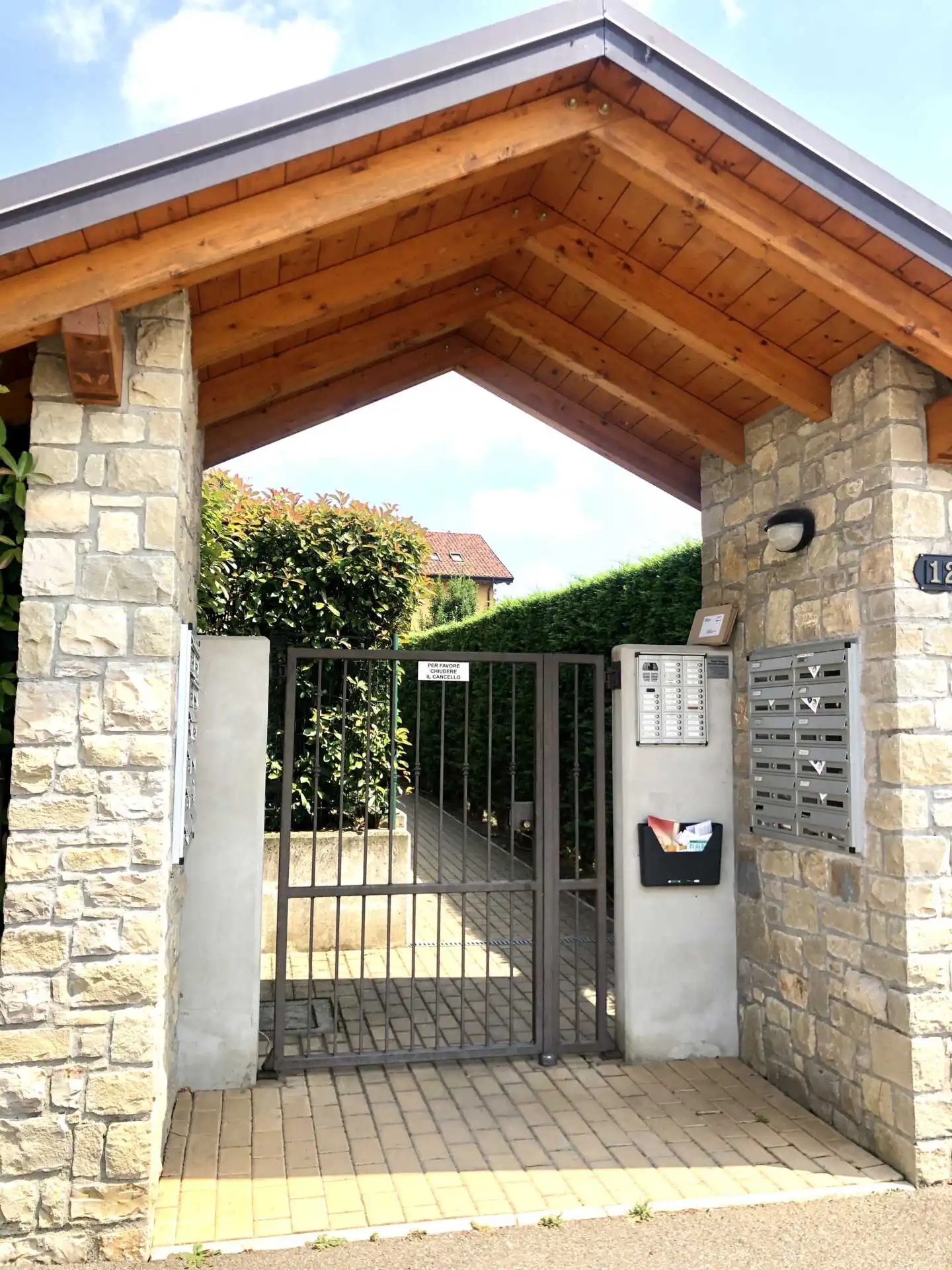 Bernareggio-case-in-vendita-bilocale-moderno-ultimo-piano (3)