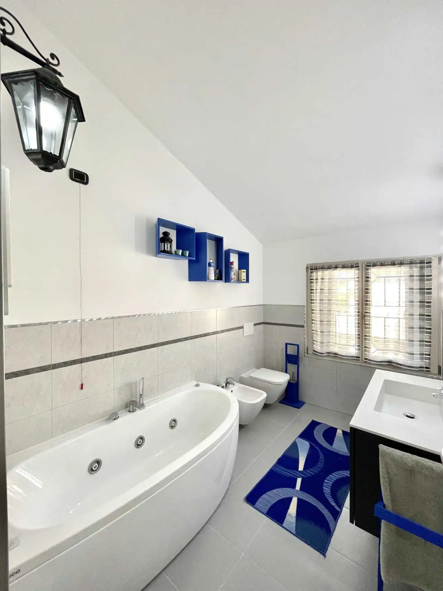 Moderna-villa-in-vendita-a-Bernareggio- Monza-e-Brianza (18)