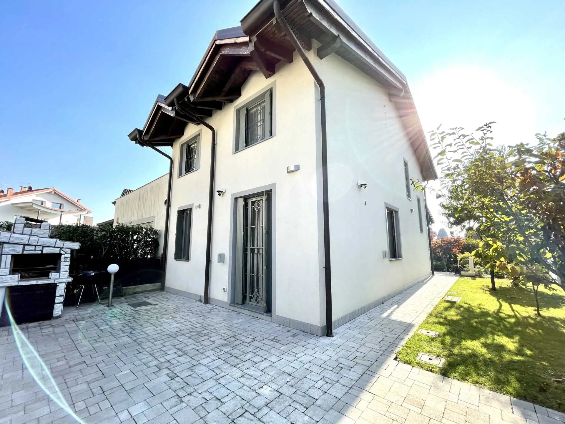 Moderna-villa-in-vendita-a-Bernareggio- Monza-e-Brianza (28)