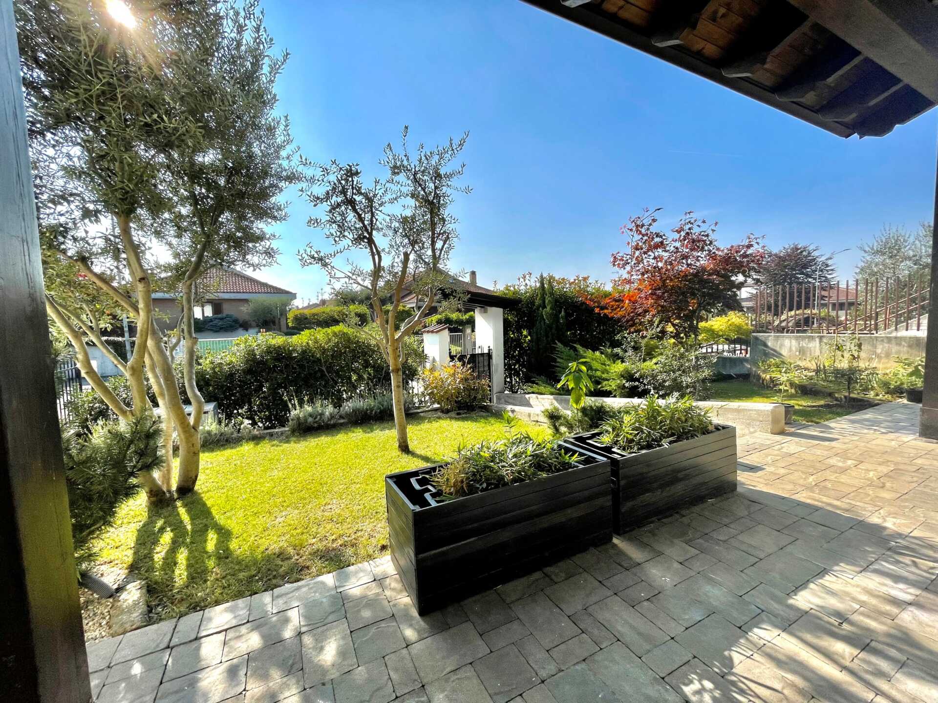 Moderna-villa-in-vendita-a-Bernareggio- Monza-e-Brianza (3)