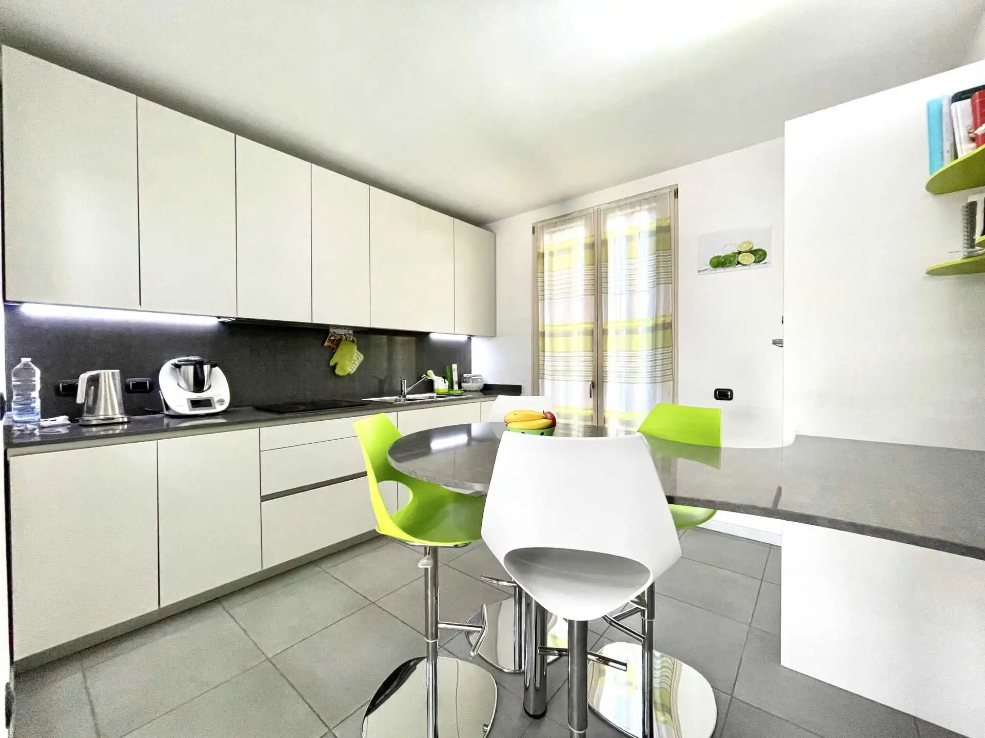 Moderna-villa-in-vendita-a-Bernareggio- Monza-e-Brianza (9)