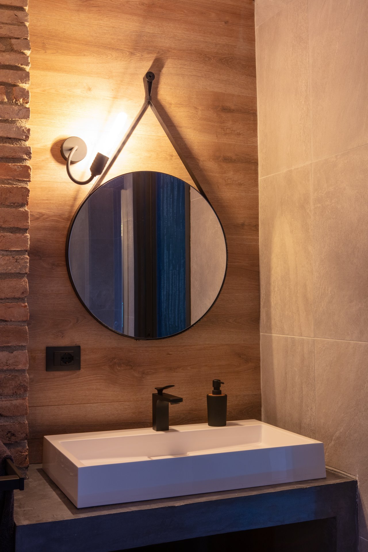 appartamento-ristrutturato-in-vendita-a-brembate-loft-casa&style (13)