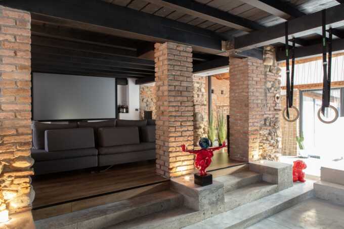 Appartamento ristrutturato in vendita a Brembate: design loft
