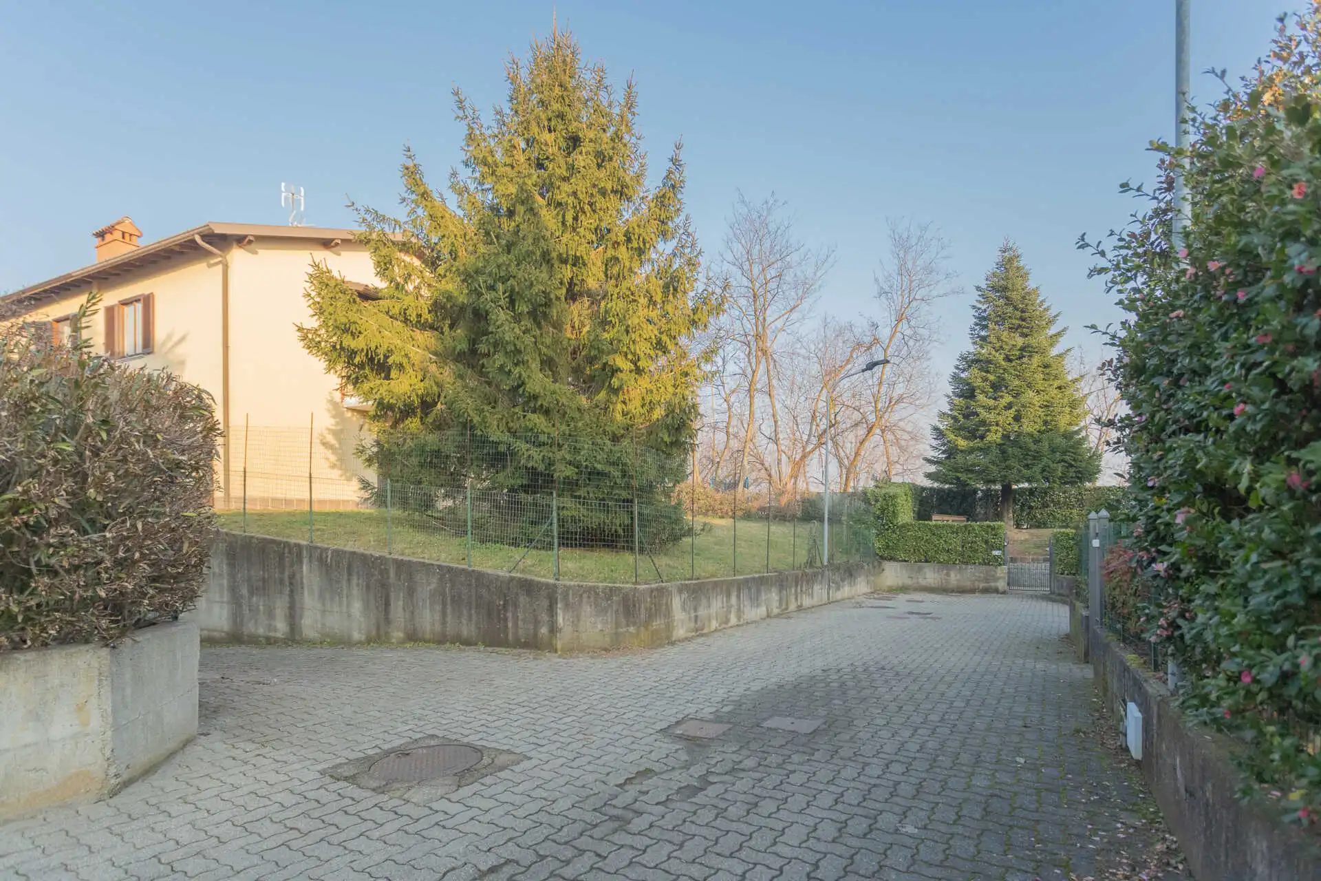 villa-bifamiliare-in-vendita-a-olgiate-molgora-immobiliare-milano-brianza-casa&style (10)
