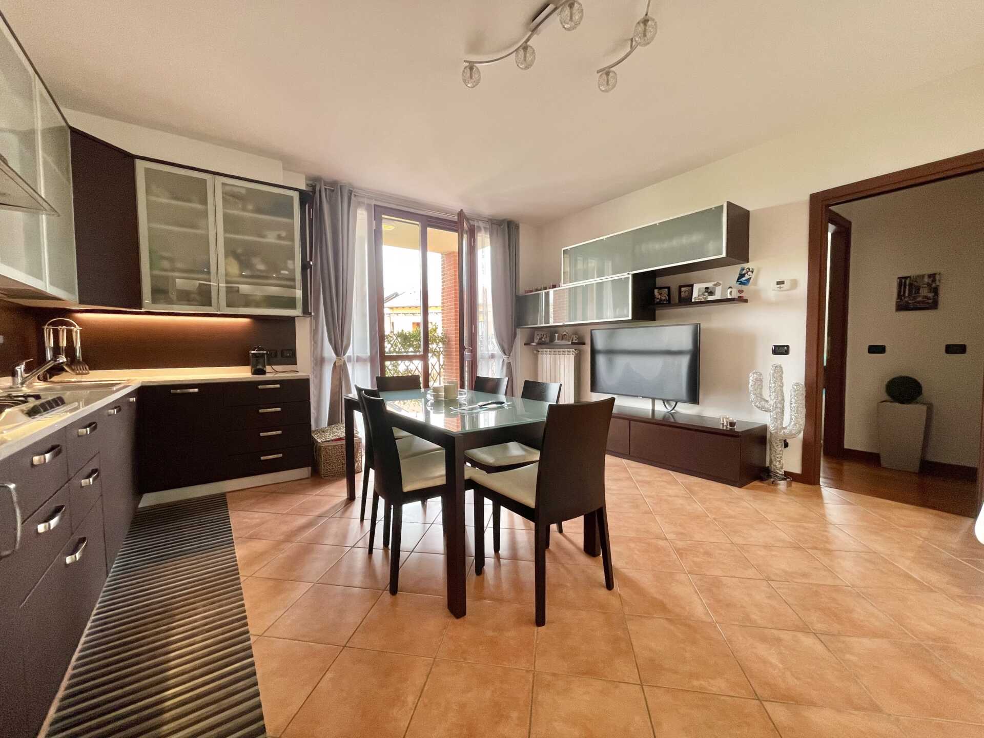 Appartamento in vendita a Busnago con terrazzo (7)