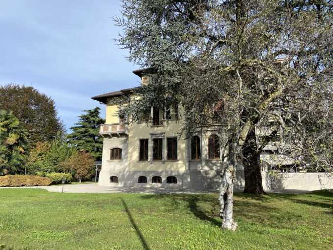 Villa in stile Liberty in vendita a Chiasso casaestyle