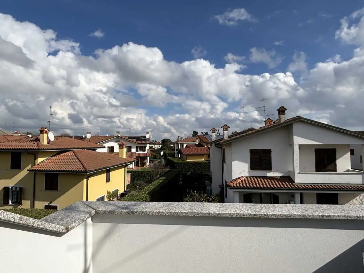 villa-in-vendita-a-camparada-con-2-appartamenti (1)