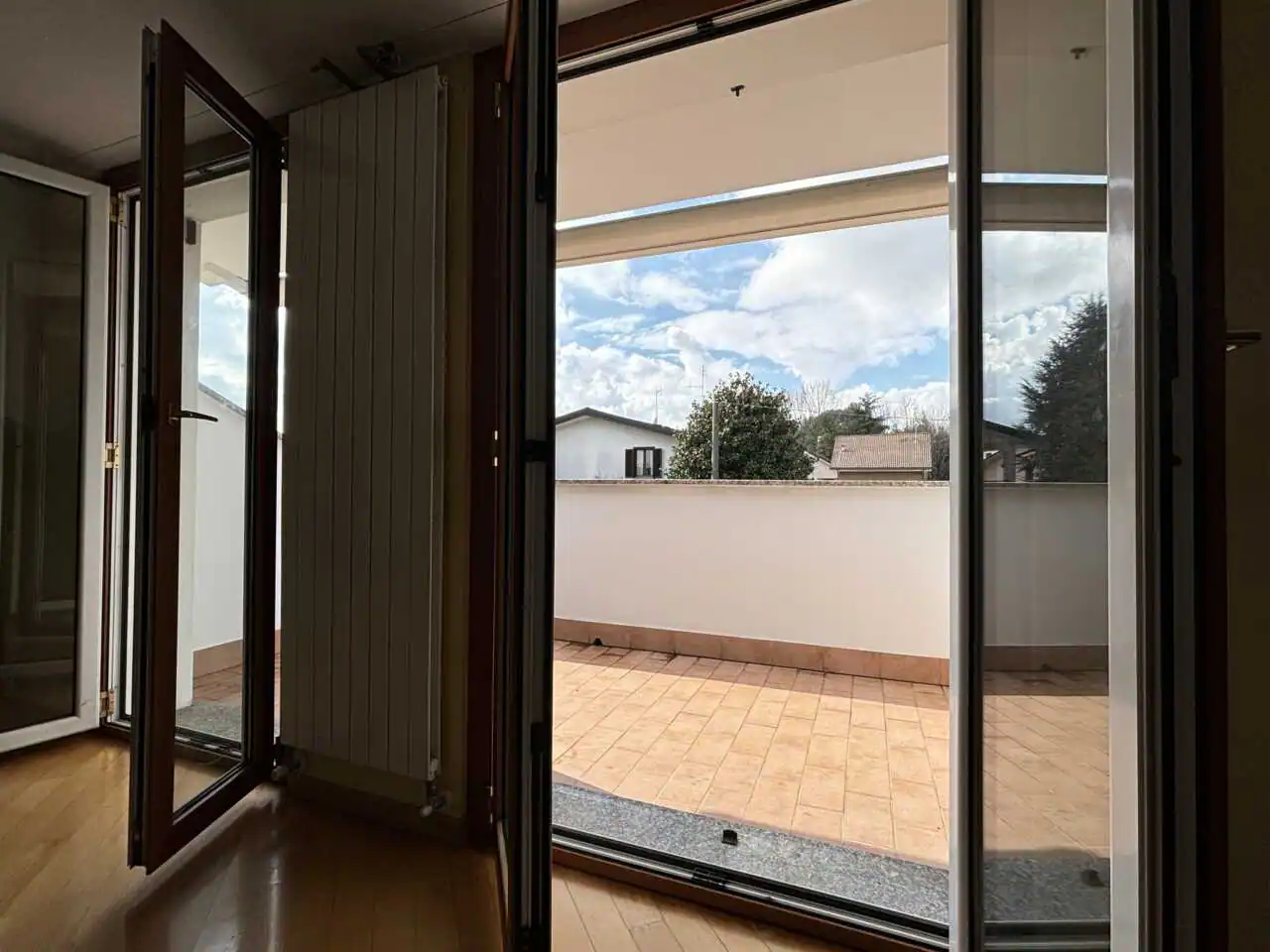 villa-in-vendita-a-camparada-con-2-appartamenti-2-locali (1)