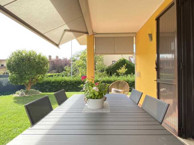 Villa in vendita a Lainate Milano main image