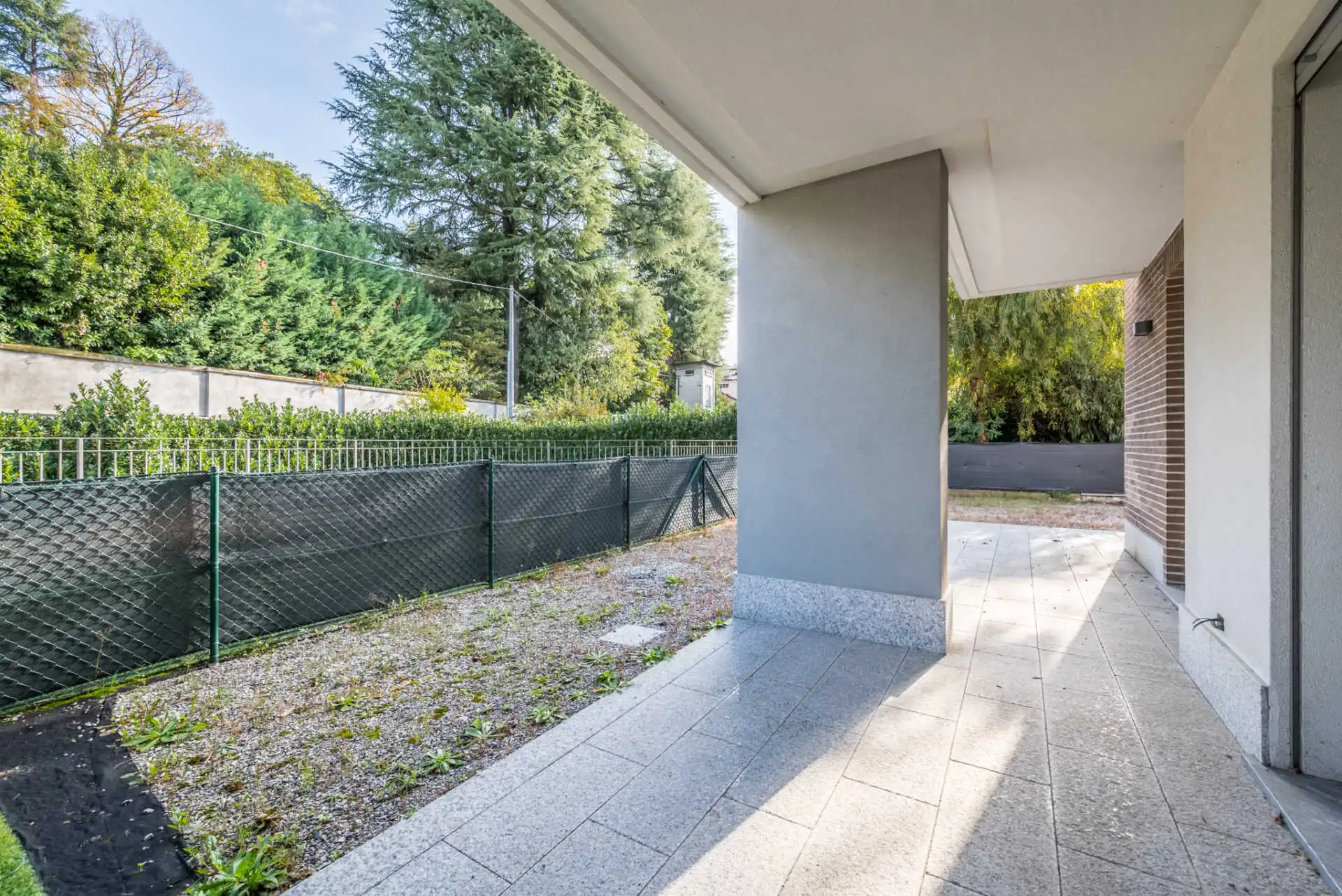 Merate vendesi in nuova costruzione 3 locali con giardino (16)