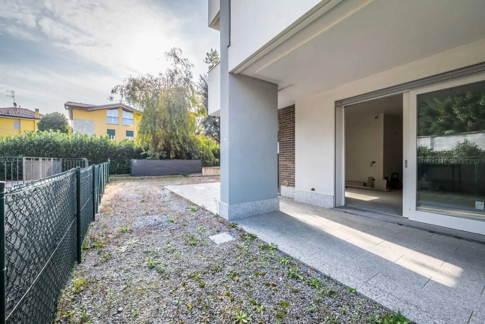 Merate vendesi in nuova costruzione 3 locali con giardino (17)