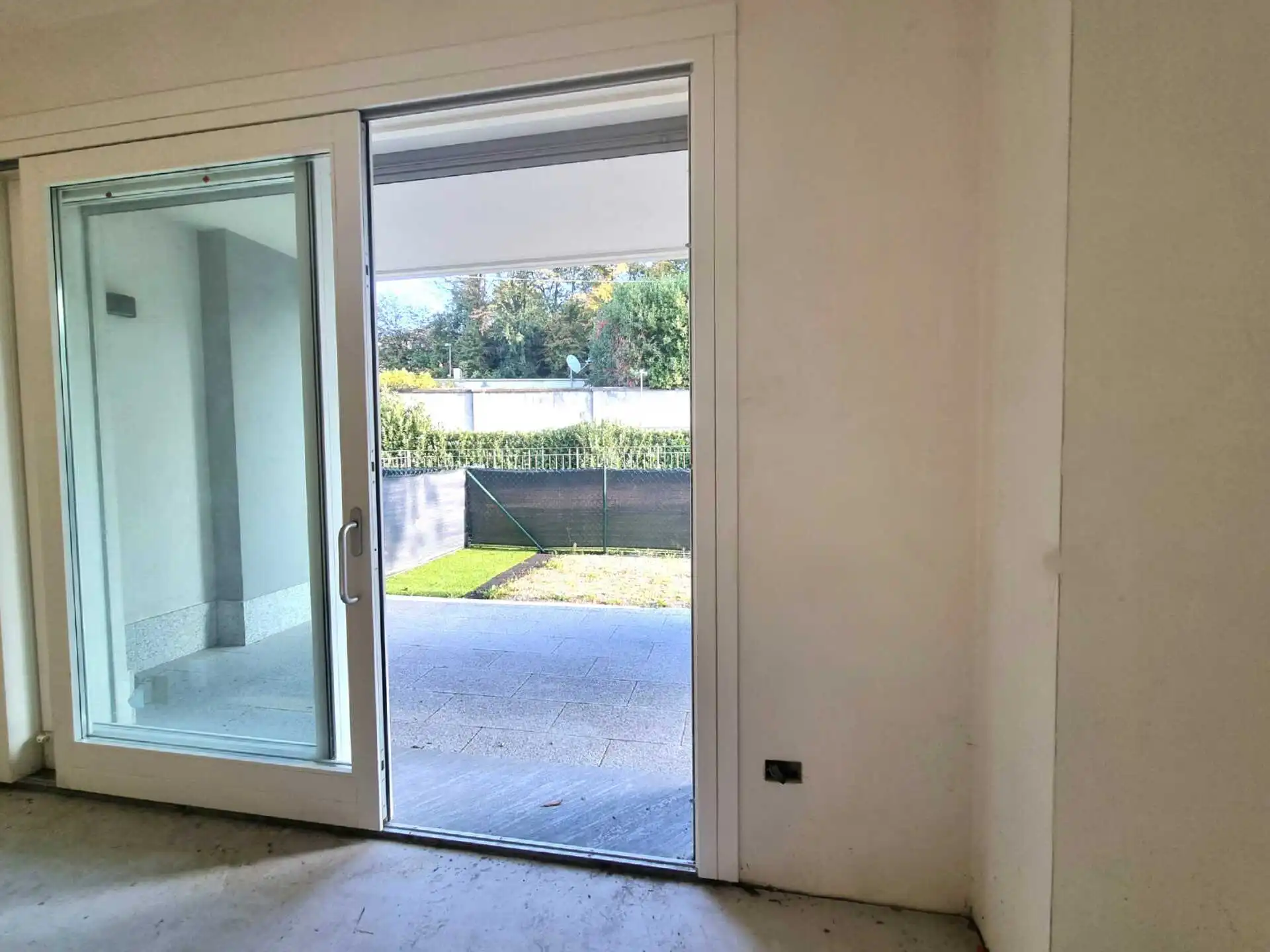 Merate vendesi in nuova costruzione 3 locali con giardino (2)