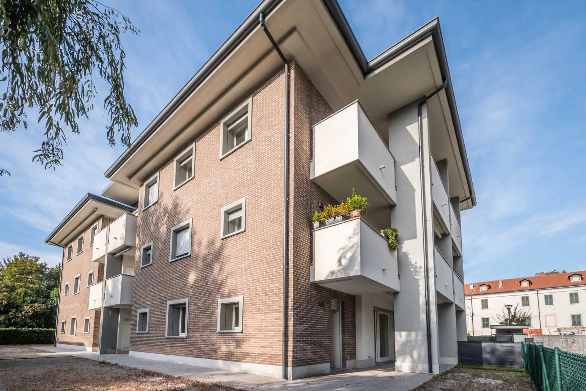 Merate vendesi in nuova costruzione 3 locali con giardino (20)