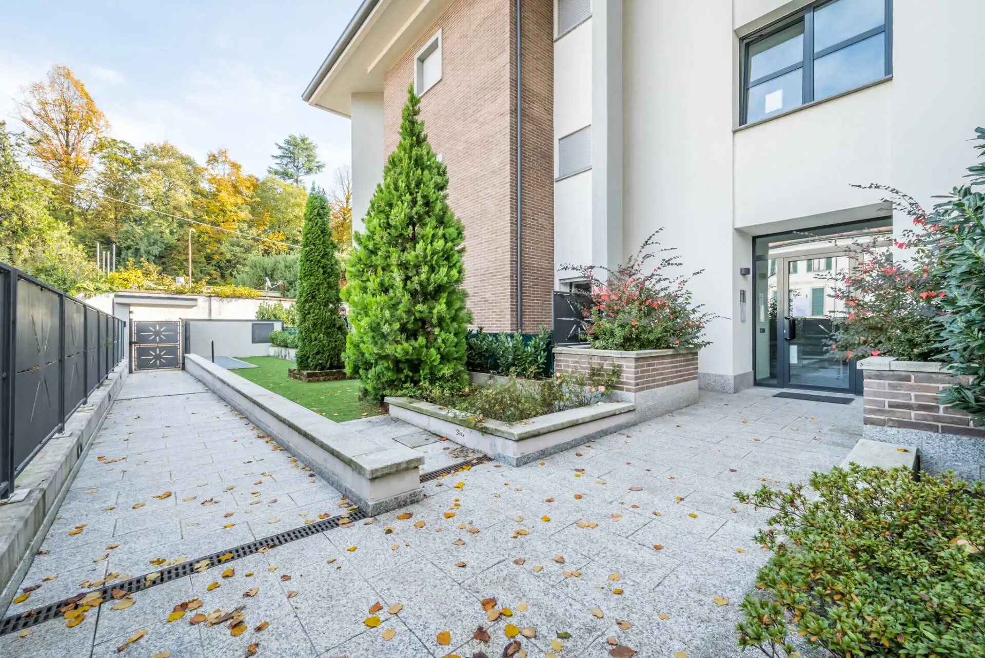 Merate vendesi in nuova costruzione 3 locali con giardino (29)