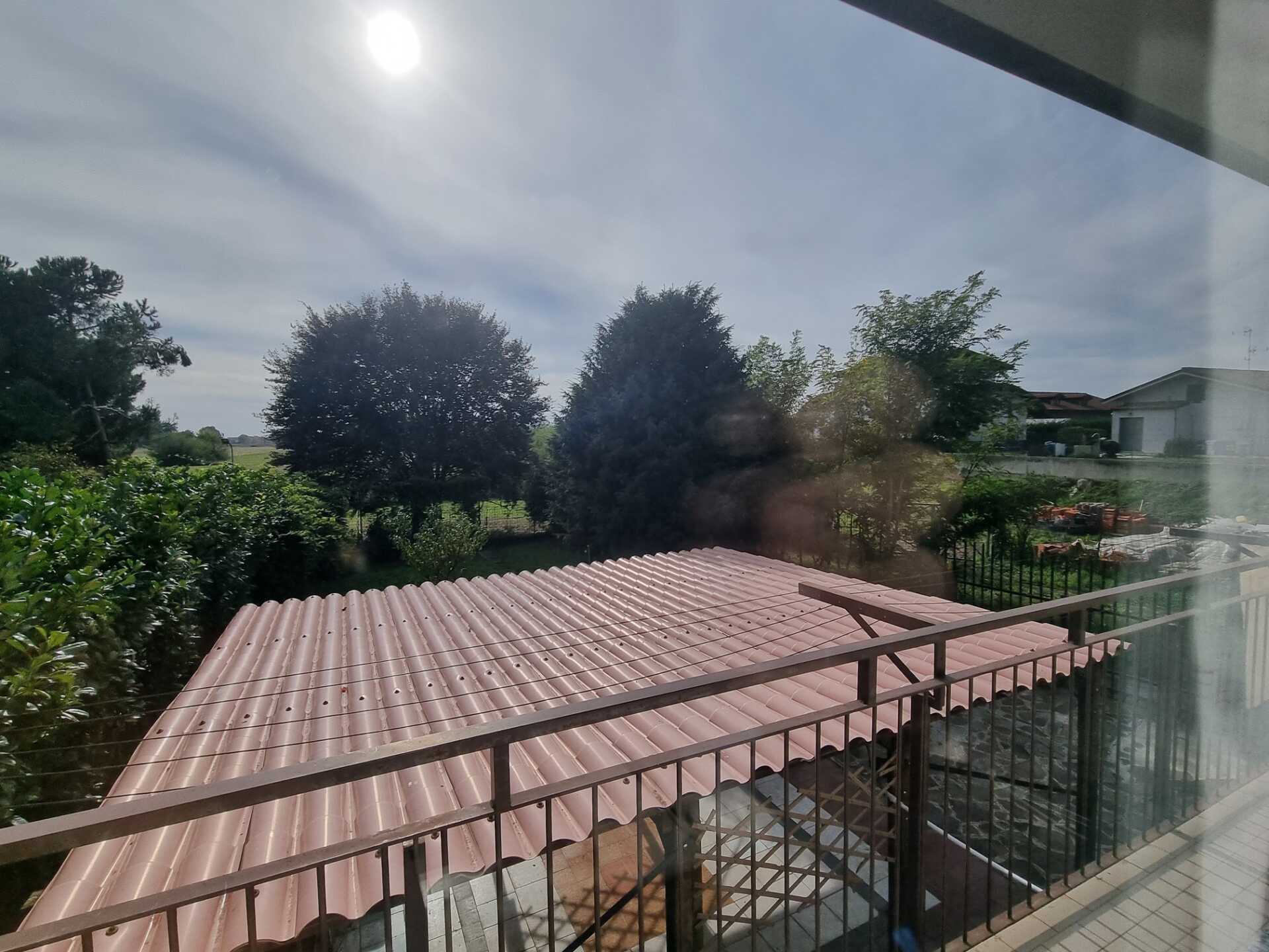 Villa Bifamiliare in Vendita a Busnago Via Europa 35 (9)