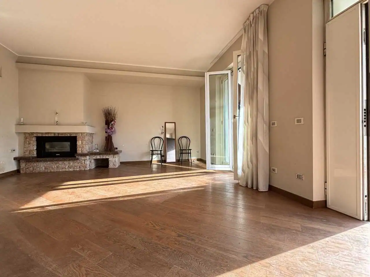 Villa in vendita a Camparada con 2 appartamenti casaestyle (15)