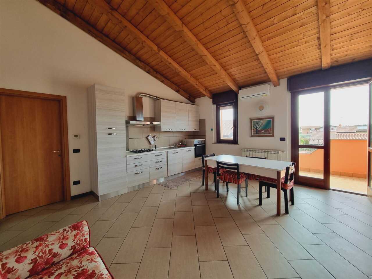 appartamento-in-vendita-a-bernareggio-ultimo-piano-immobiliare-milano-e-brianza-casa&style (3)