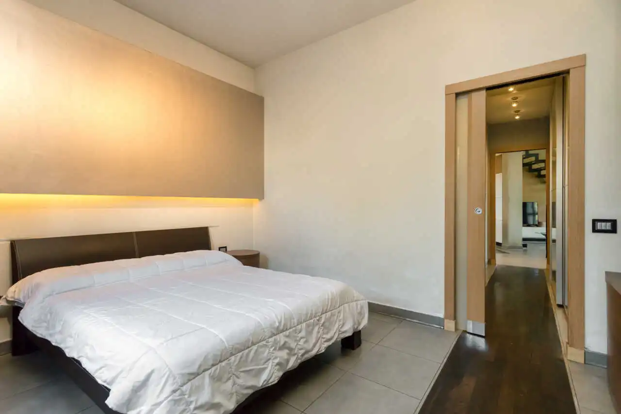 splendida-villa-con-piscina-in-vendita-a-usmate-velate-agenzia-immobiliare-milano-brianza-casa&style 14