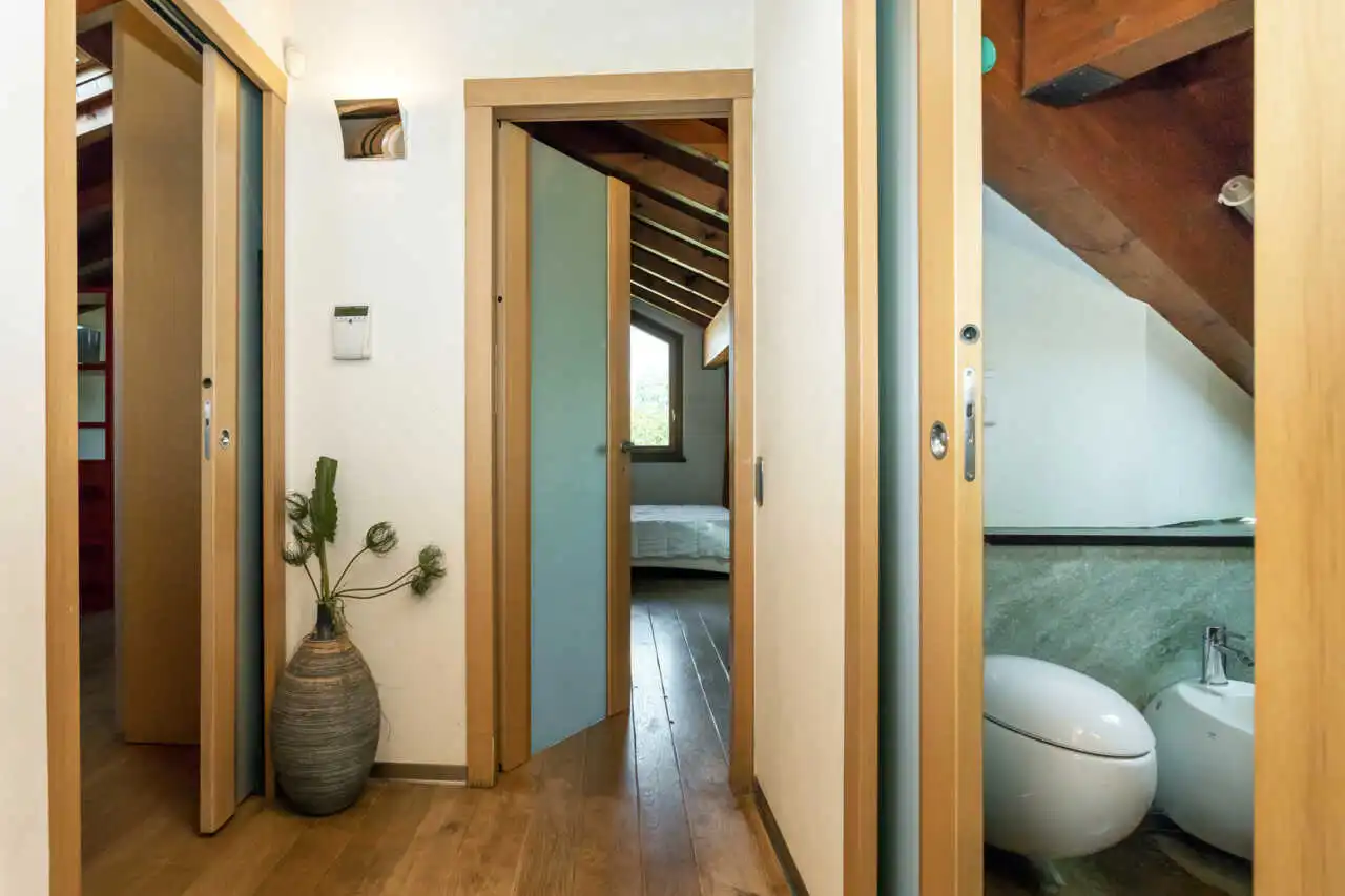 splendida-villa-con-piscina-in-vendita-a-usmate-velate-agenzia-immobiliare-milano-brianza-casa&style 24