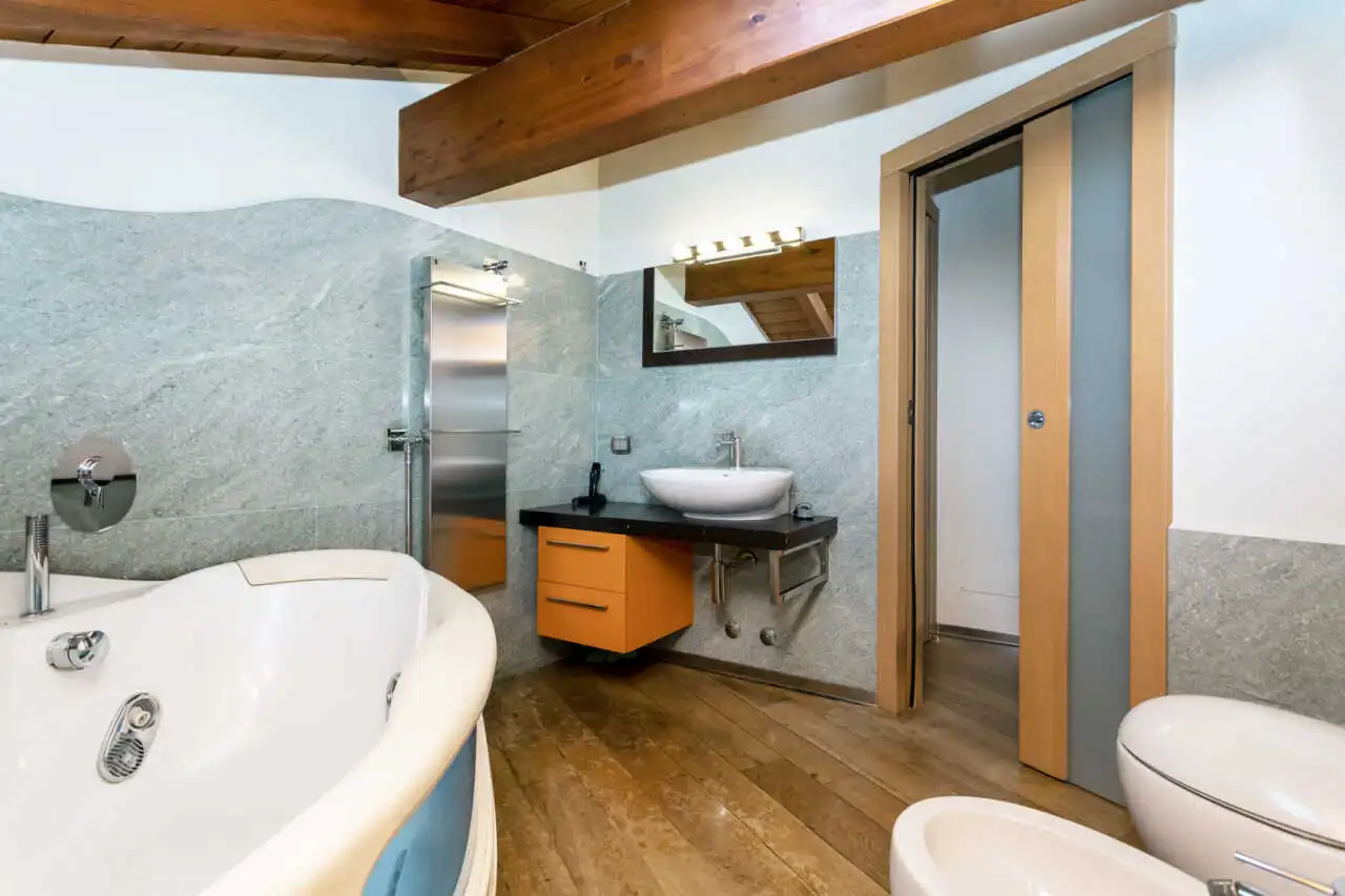 splendida-villa-con-piscina-in-vendita-a-usmate-velate-agenzia-immobiliare-milano-brianza-casa&style 26