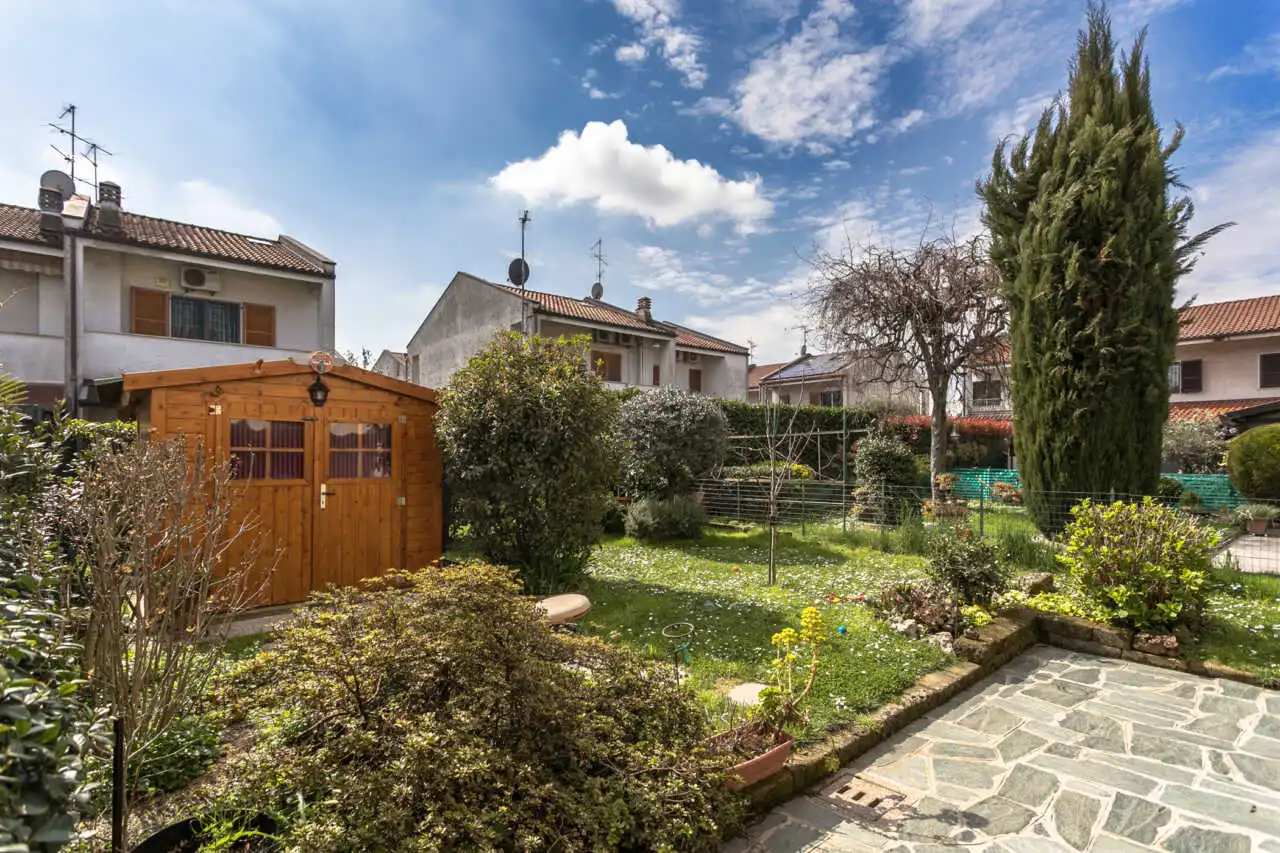 villa-di-testa-in-vendita-a-ornago-monza-e-brianza-casa&style-agenzia-immobiliare-milano-e-brianza-12