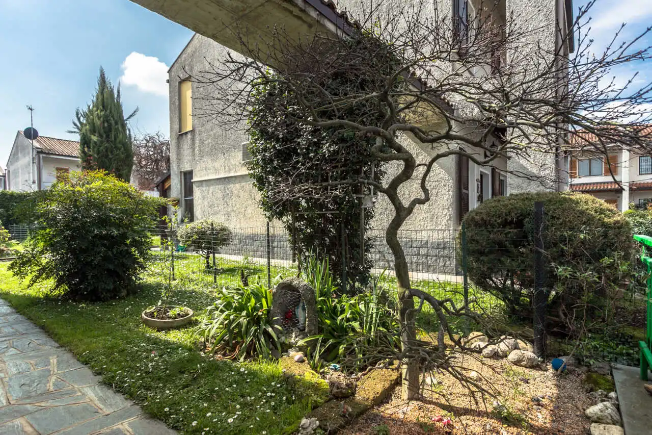 villa-di-testa-in-vendita-a-ornago-monza-e-brianza-casa&style-agenzia-immobiliare-milano-e-brianza-14