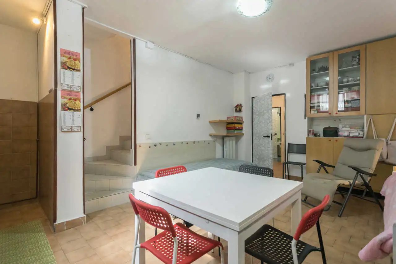 villa-di-testa-in-vendita-a-ornago-monza-e-brianza-casa&style-agenzia-immobiliare-milano-e-brianza-29