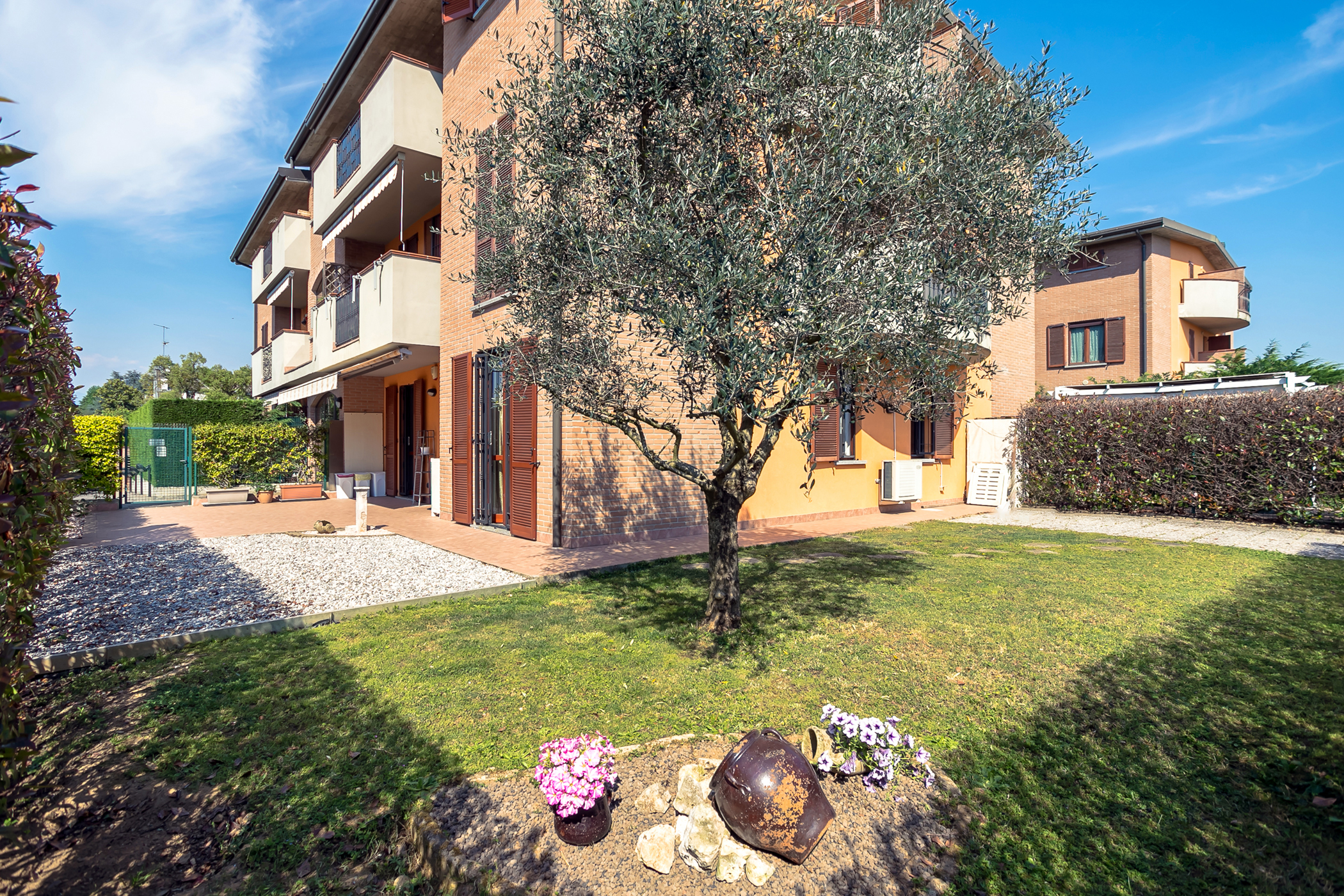 Appartamento 3 Locali con Giardino in Vendita a Busnago Recente Costruzione (23)