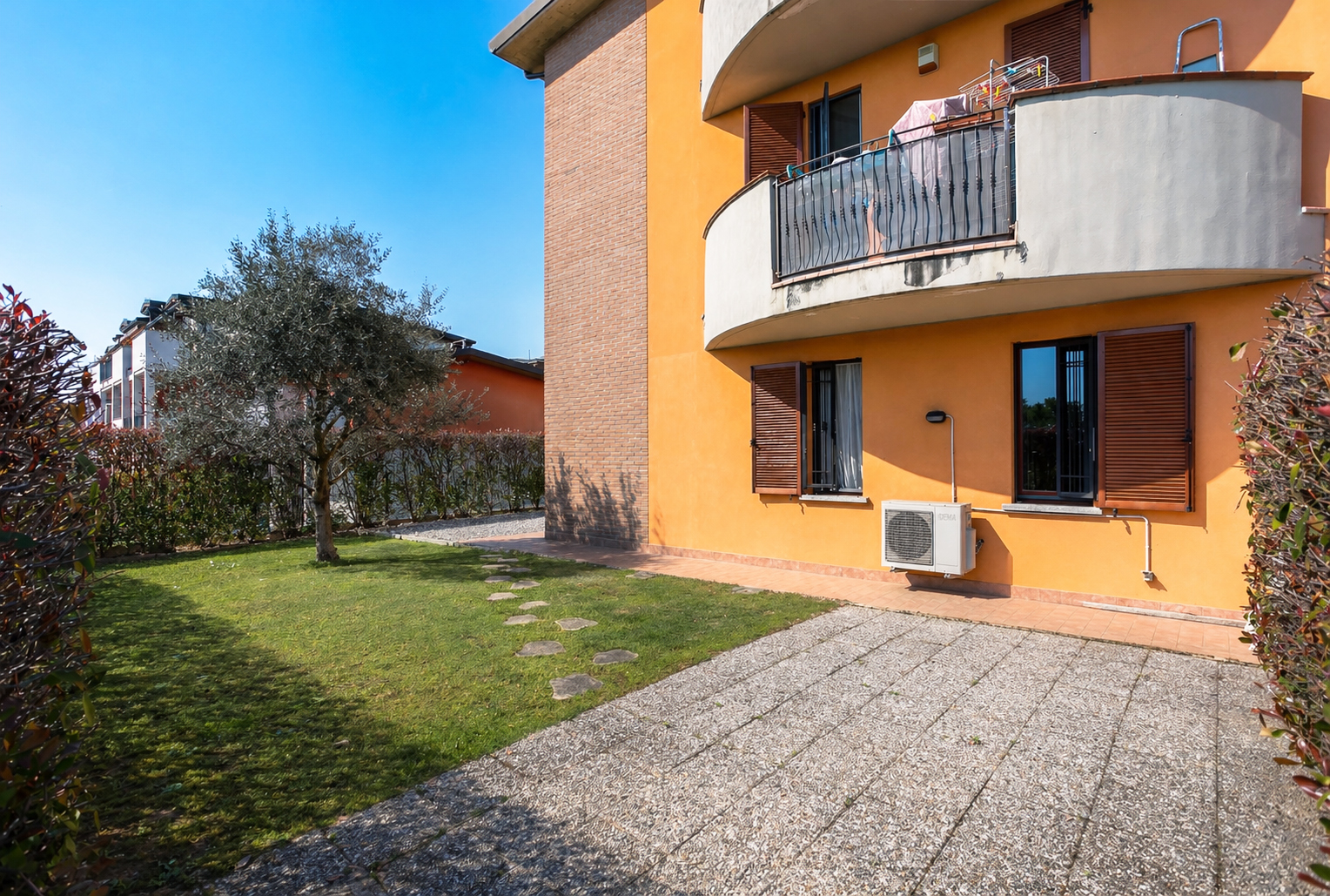 Appartamento 3 Locali con Giardino in Vendita a Busnago Recente Costruzione (24)