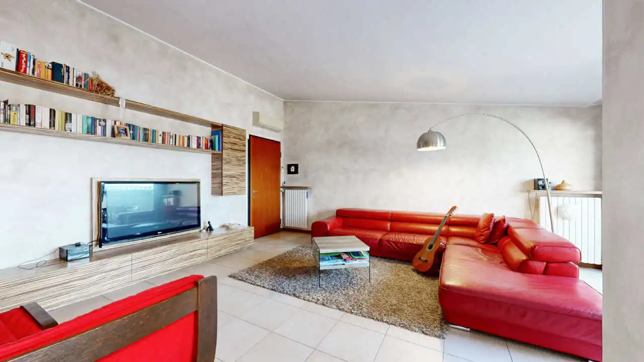 appartamento-a-lissone-ultimo-piano-con-terrazzo-monza-e-brianza (11)