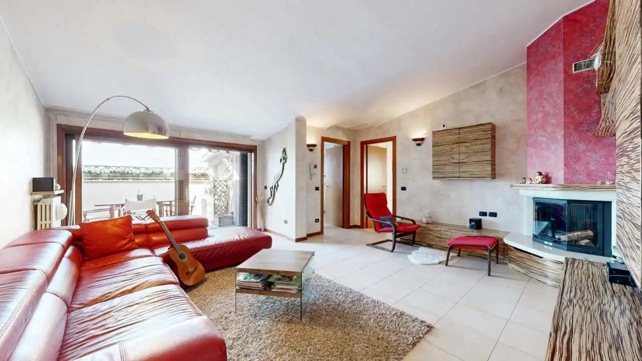 appartamento-a-lissone-ultimo-piano-con-terrazzo-monza-e-brianza (15)